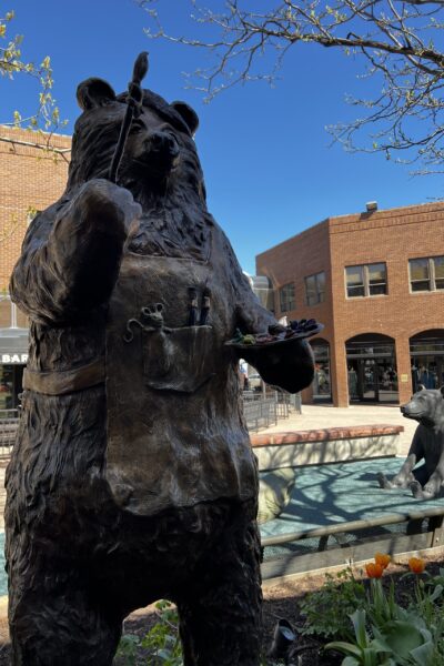 Sculpture of a bear painting