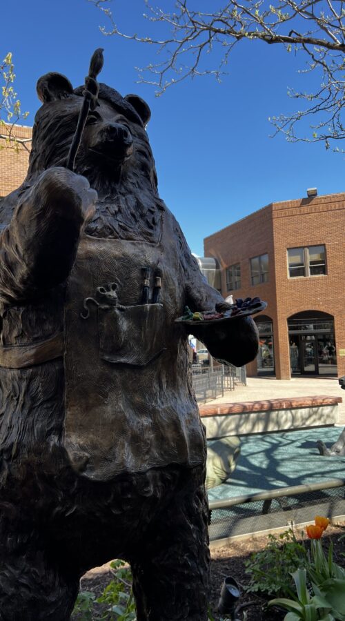 Sculpture of a bear painting