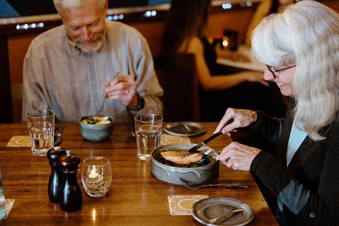 couple dining at bistro nautile